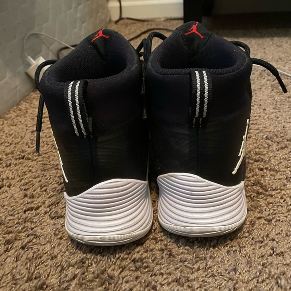 Jordan Ultra Fly 2 - Picture 3 of 4